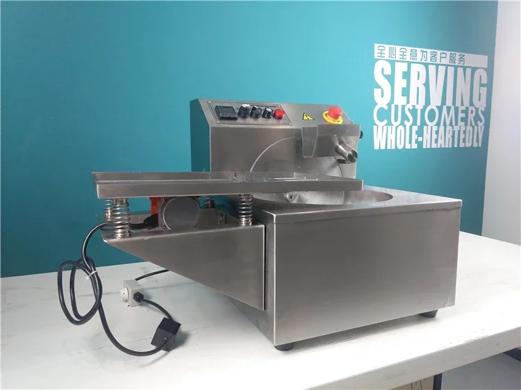 Continuous Small Chocolate Bar Machine Snanks Chocolate Tempering Melting Covering Machine With Vibrating Table For Sale