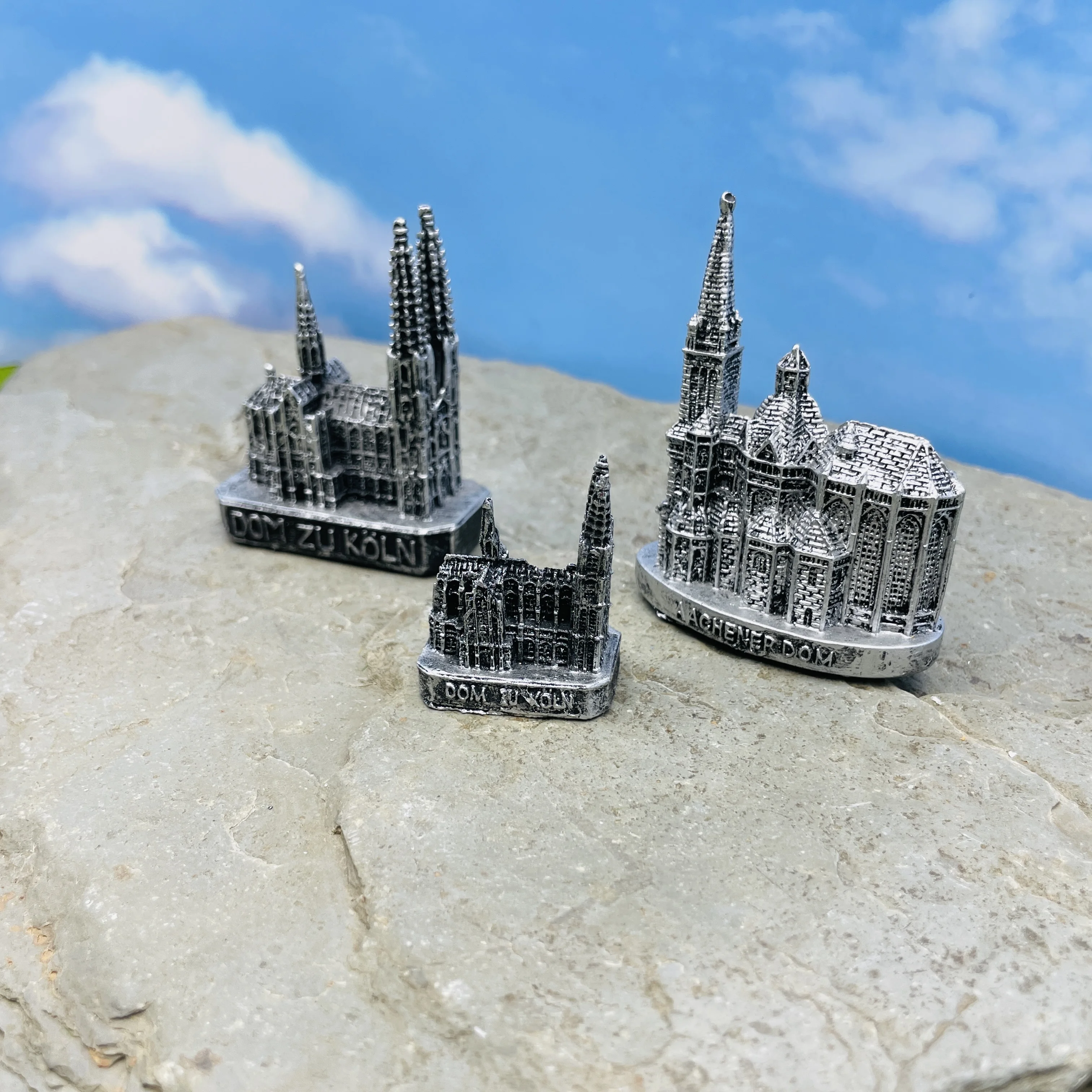 Aachen Cathedral figurine, Cologne Cathedral figurine, desktop art ornament, decorative ornament