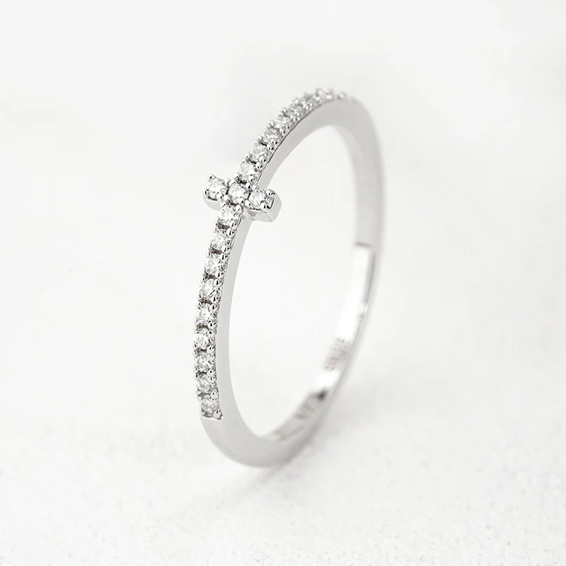 Cross S925 Silver Plated 18K Platinum Round Moissanite Ring 0.17ct For Women Daily Wear