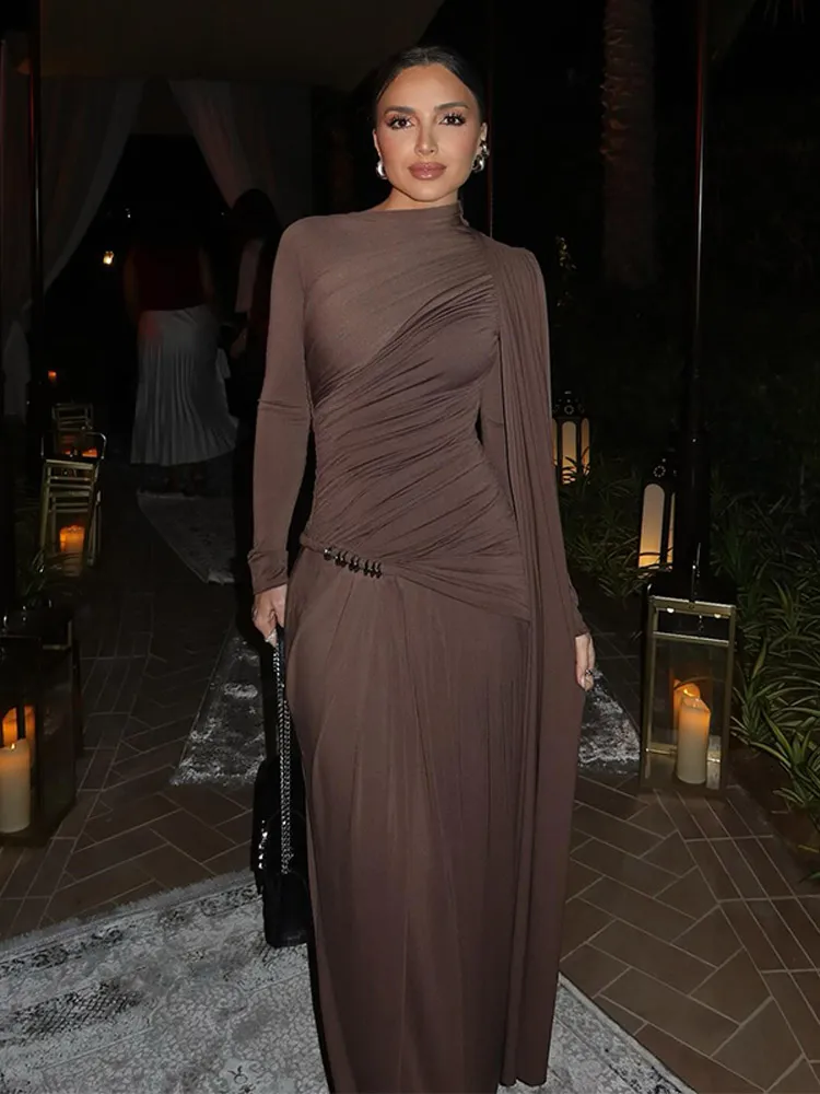 Retro Brauner Schal Plissee Langes Kleid Damen Chic Asymmetrischer Rollkragenpullover Hohe Taille Roben 2025, Sommer Dame Abend Party Kleid