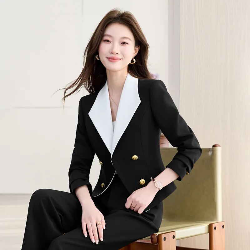 

Повседневный женский блейзер 2026: Новые стильные и модные деловые костюмы для руководителей этого года
