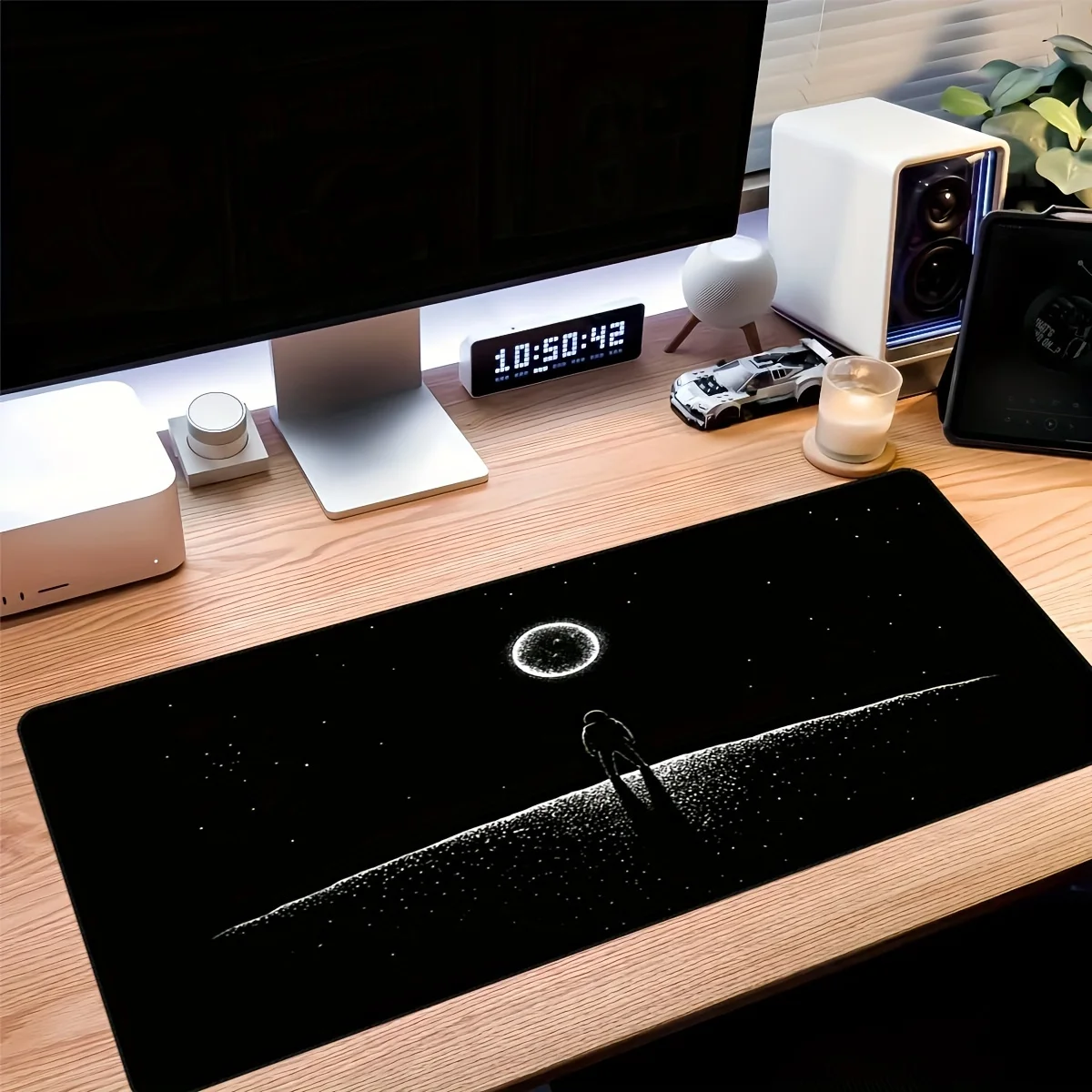 

Astronaut Moon Game mouse pad Non-slip rubber desk mat Game Player Office gift Game player desktop accessories Keyboard pad