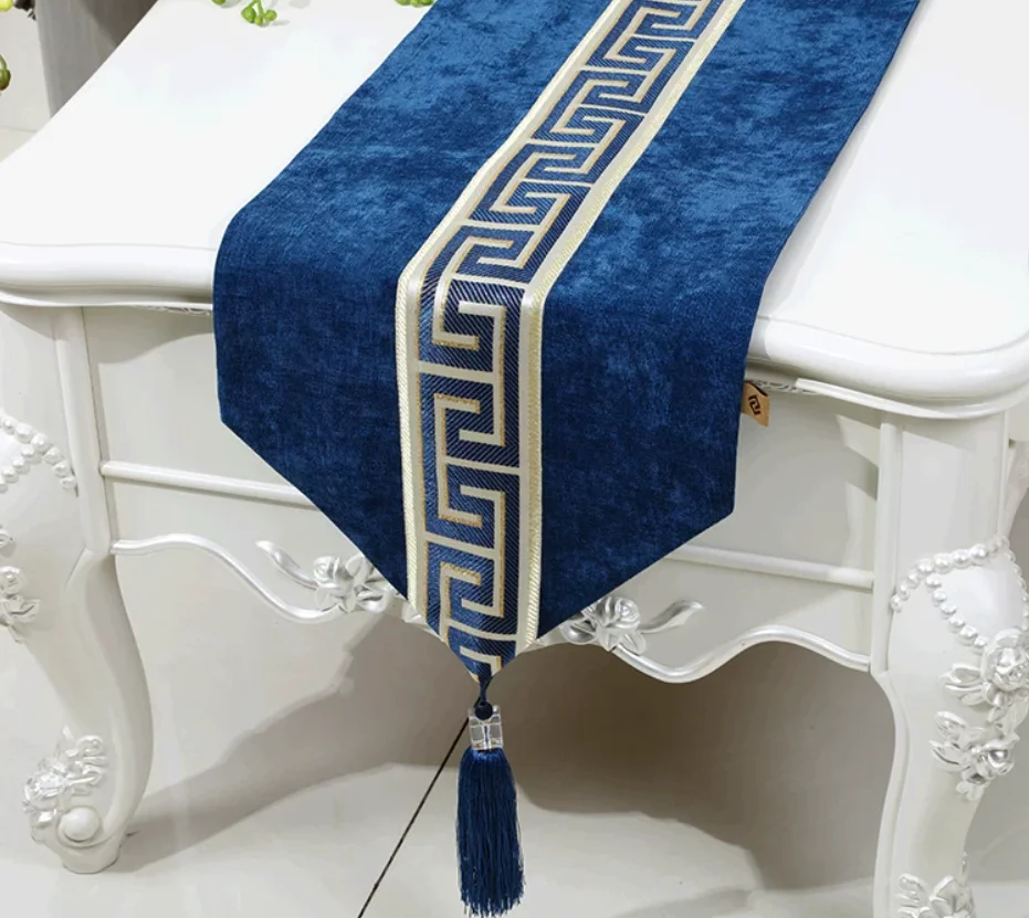 New Chinese Style Table Runner with Gold Greek Key Pattern & Tassels Luxury Table Decor for Dining Room Wedding Party Home Decor