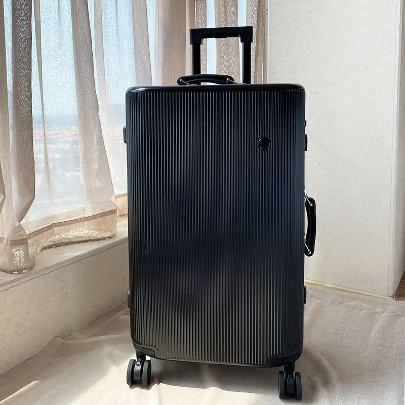 AM08-3 New 28 inch aluminum frame polycarbonate suitcase luggage carry-ons