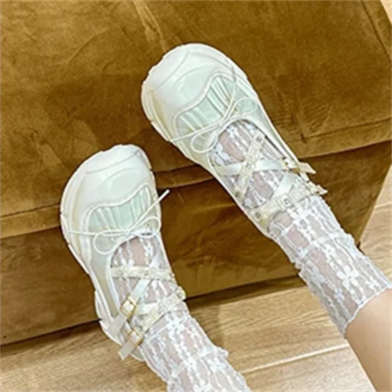Sznurek z koralikami w kształcie motyla-oddychające damskie trampki sznurowane z grubego dołu ręcznie robione damskie buty na co dzień moda na Tenis