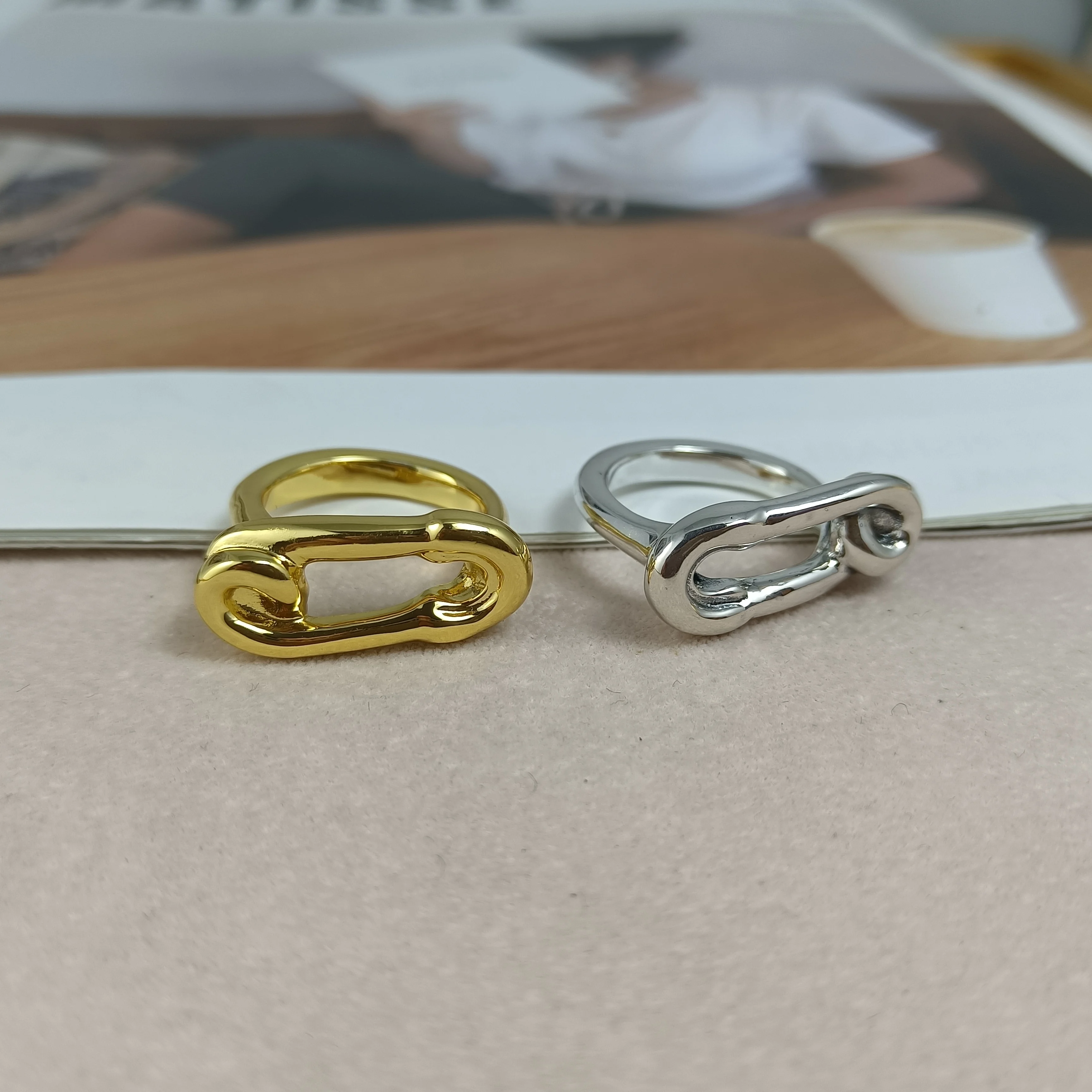 

2023 new trend UNOde50 fashion electroplating 925 simple fashion creative women's holiday ring gift