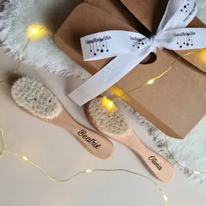 Personalized Baby Brush, Baby Gift Soft Wooden Brush, Personalised Baby Gift, Baby Shower Gift, Newborn Brush, Engraved Combs