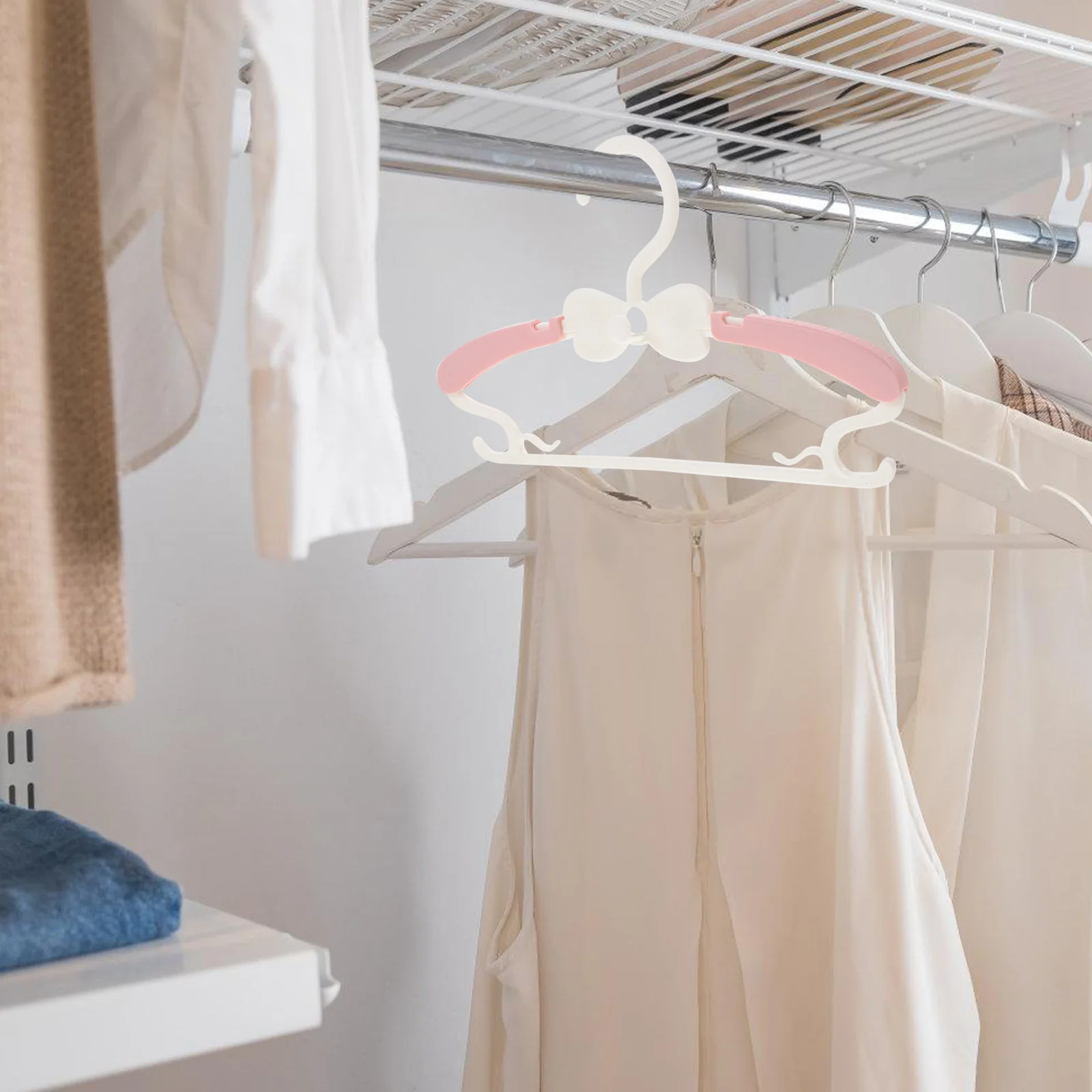 

10Pcs Children Clothes Hangers Telescopic Plastic Baby Hangers Safe Smooth Surface Kids Clothes Closet Organizer