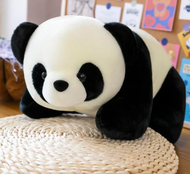 Classic crawling panda design, simulating the image of a national treasure panda, available in multiple sizes