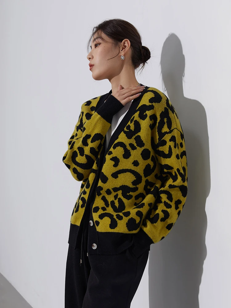 DUSHU 30.4% Women V-Neck Knitting Cardigans Fashion Leopard Women Sweater Cardigan Drop Sleeve Commuter Loose Warm Tops