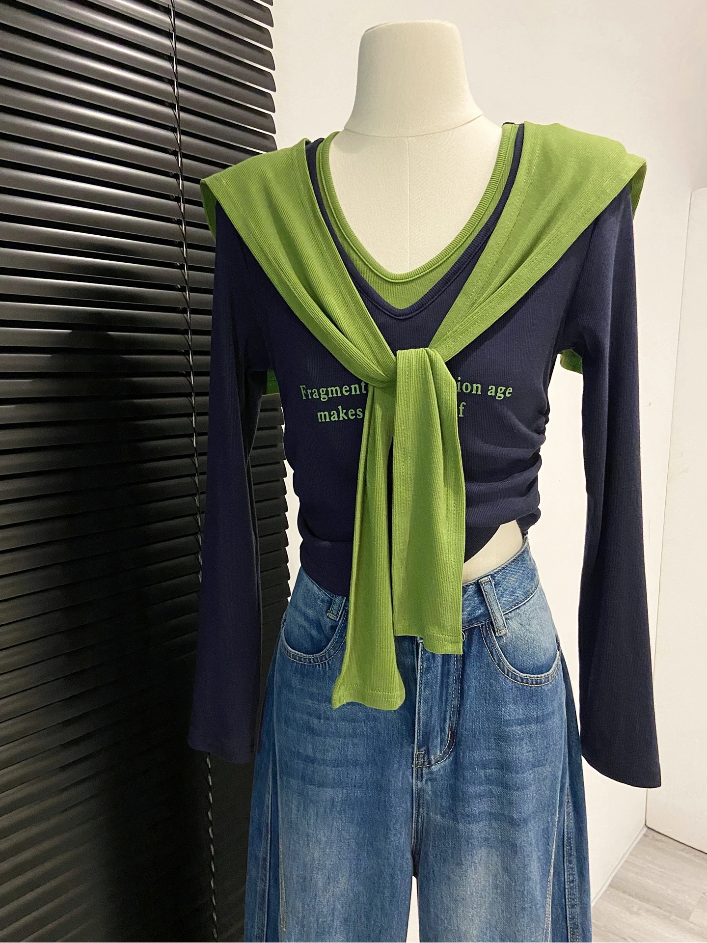 Color Blo Print oulder Long Sve V-Ne Women's T-irt Fake Two-Piece Sle Gathered Waist Autumn New Arrival