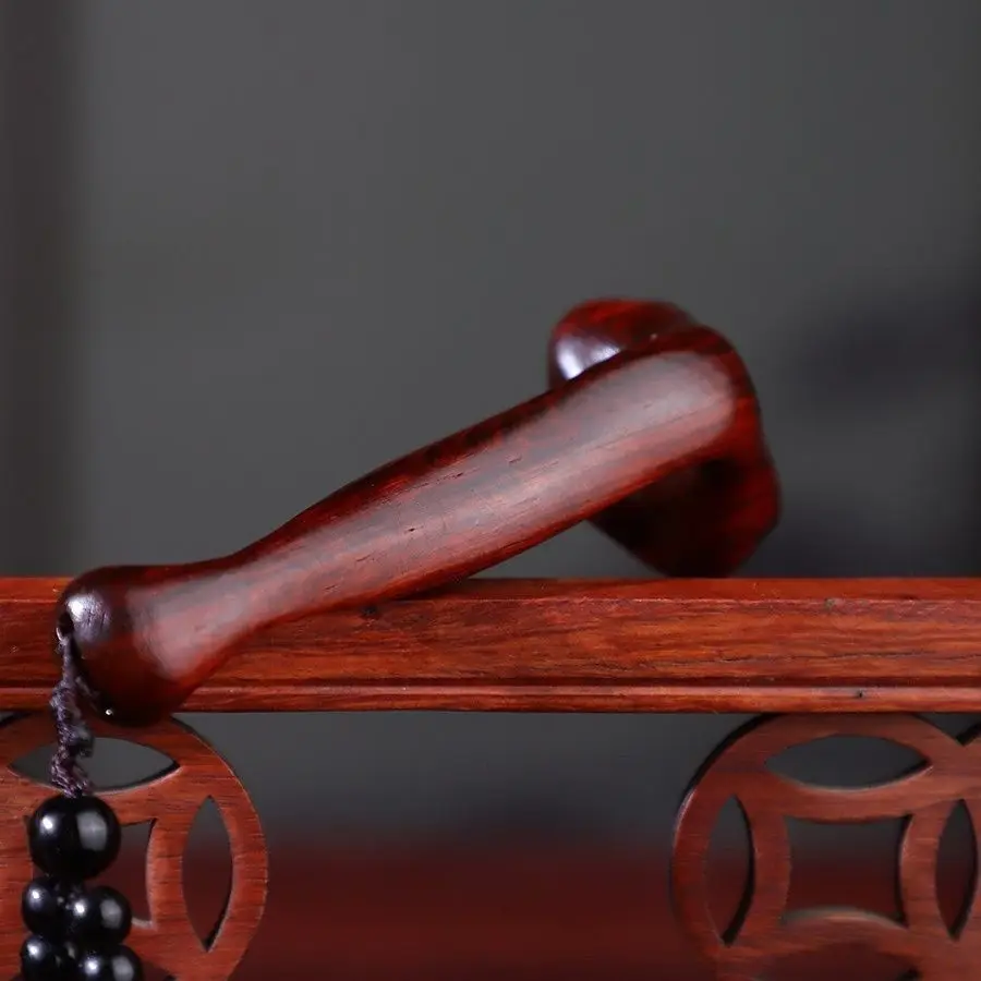 

Rosewood Ruyi Handpiece Solid Wood Wen Play Hand-carved Hand Play Objects Young People Hold Class Play Items Ornaments
