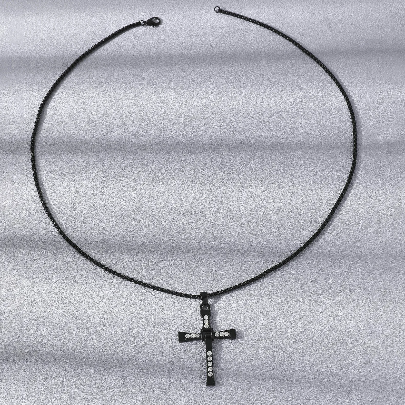 دومينيك توريتو المشاهير السريع والغاضب فين الديزل العنصر كريستال يسوع الرجال الصليب قلادة قلادة هدية مجوهرات #4