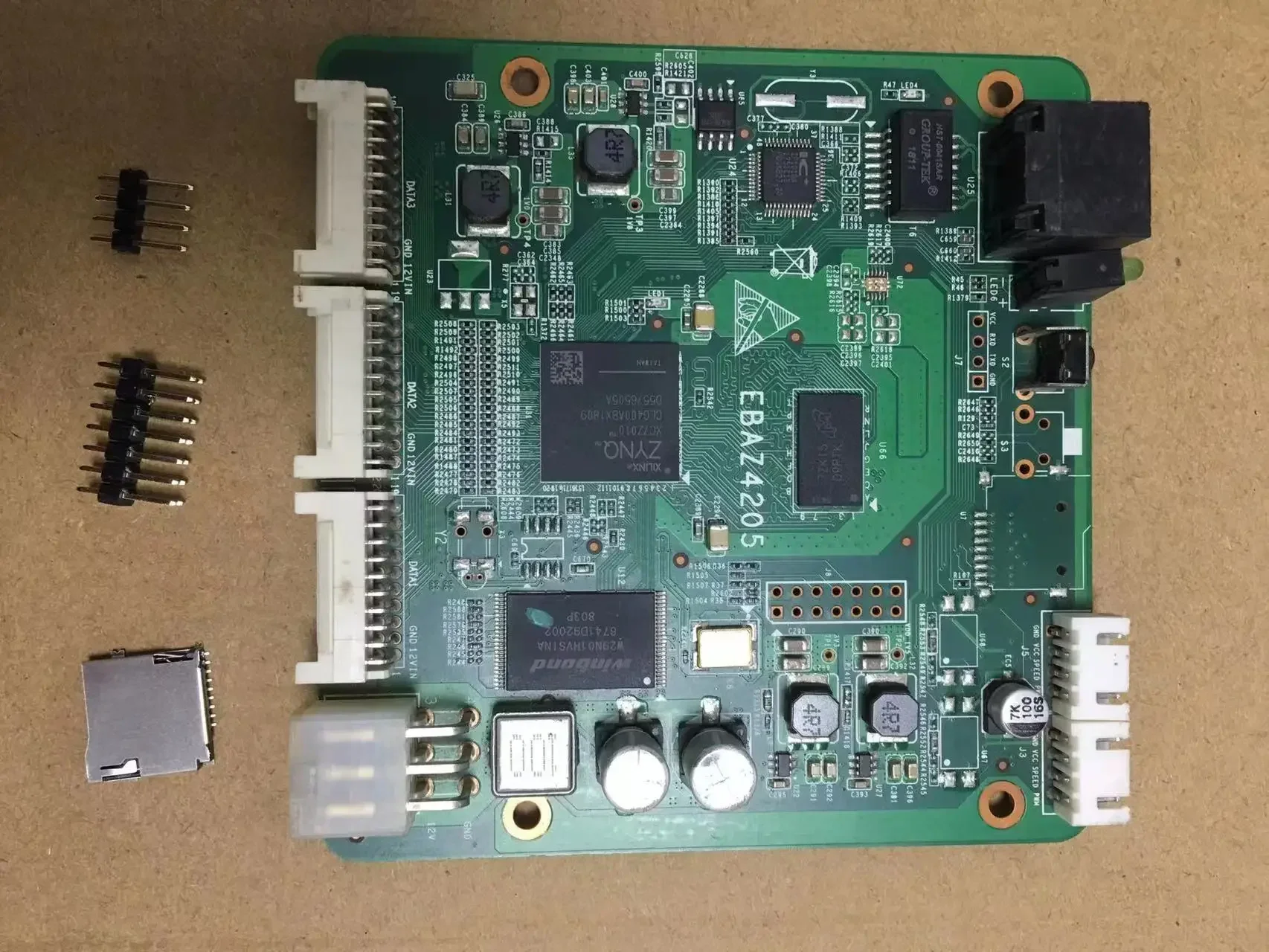 xc7z010 FPGA. For Xilinx ZYNQ7010 development board