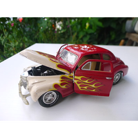 Diecast TESTORS 1:24 Scale 1941 Chevrolet Hot Rod Fire Out of Print Alloy Car Model Collectible Toy Gift Souvenir Display