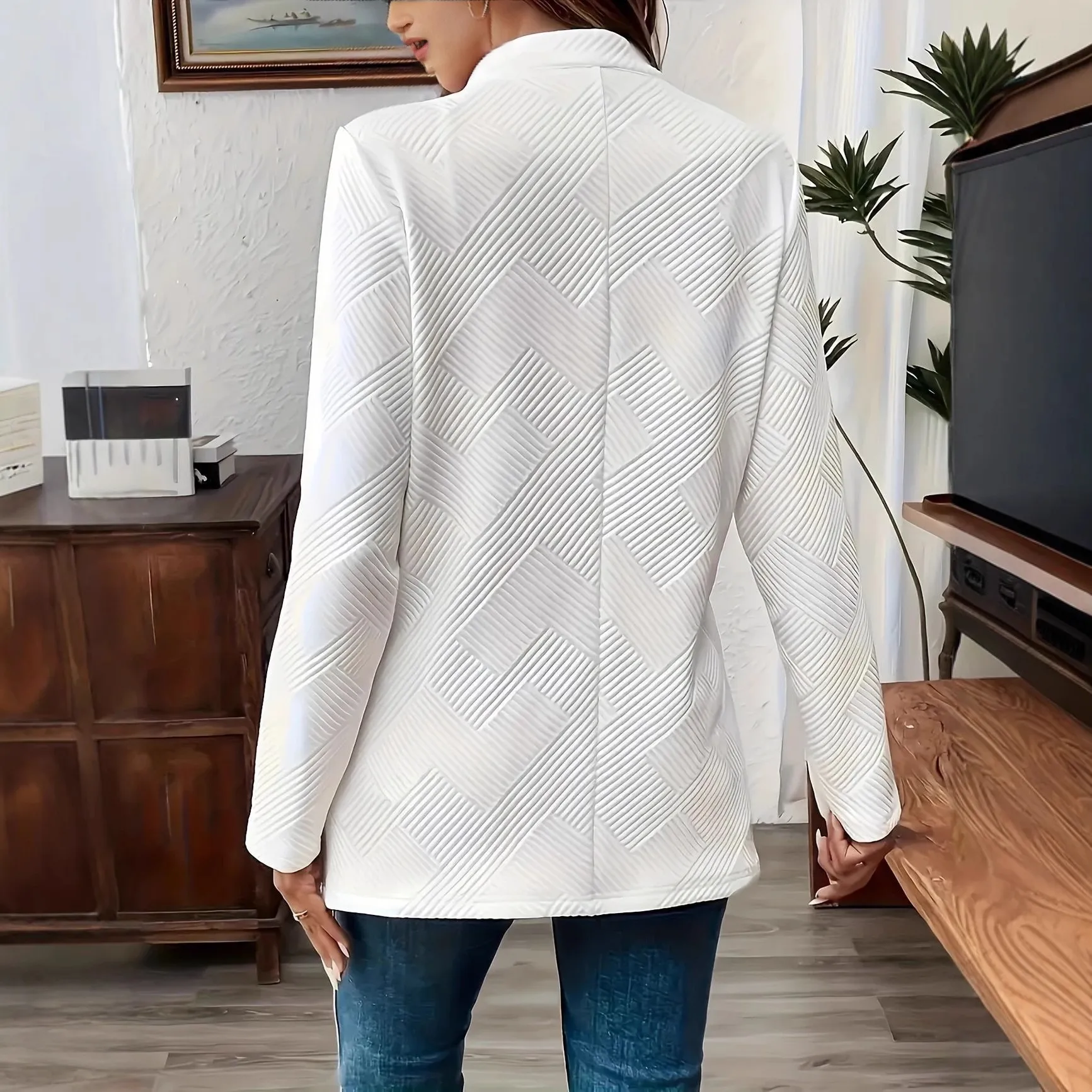 Jacquard Pocket Top Mid Length Commuter Chic with Regular Fit Three Button Double Breasted Closure Mid Long Length Women Jacket