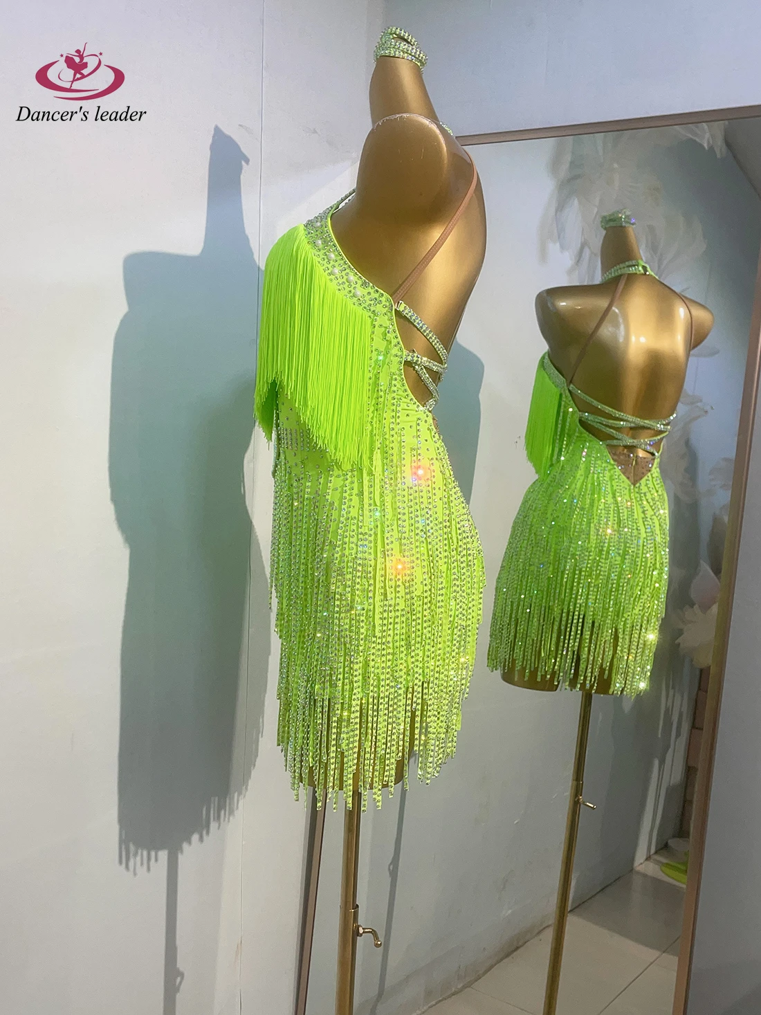 فستان نسائي لمسابقة الرقص اللاتيني عالي الجودة بخياطة شرابة خضراء مخصصة وتنورة ماسية وحجر الراين التانغو السامبا #5