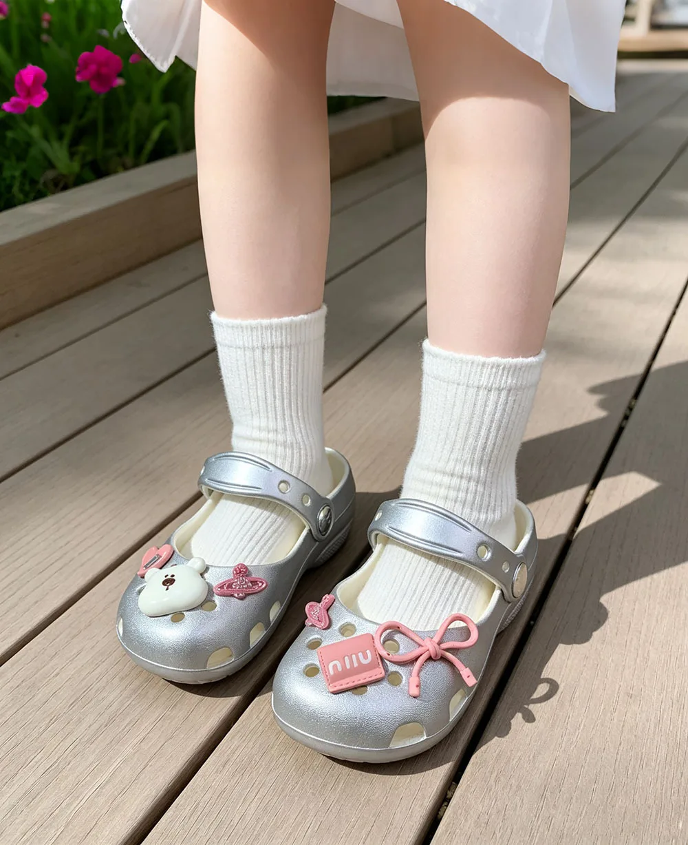 2026 Kinder Mädchen Ballett Mary Jane Clogs Silber Niedliche Bären-Charms Verstellbarer Riemen Rutschfeste Sommer Strand Outdoor Sandalen – Detail 16