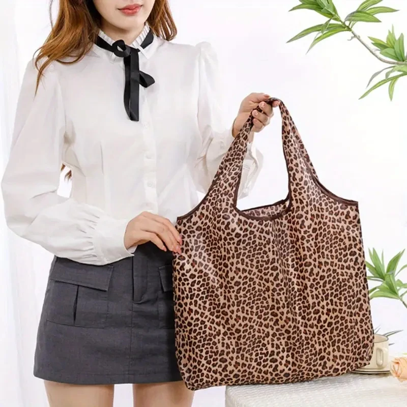 Large Capacity Leopard Print Hand Shopping Bag Women's Daily Folding Handbag