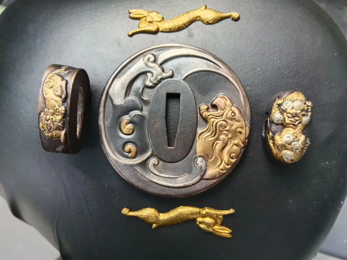 

Rare Styles Top Quality Complete Gilded Gold & Silver Copper Tsuba, Kuchi, Kashira, Menuki Tachi Katana Sword Accesories