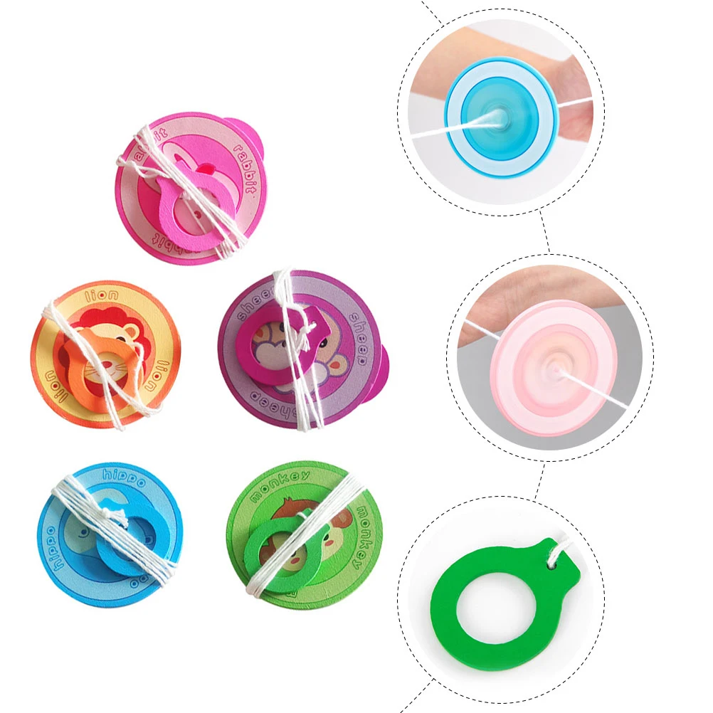 ของเล่นหมุนเชือกไม้ 5 ชิ้น สีสันสดใส เกมหมุนเชือกสำหรับเด็ก ของเล่นเสริมพัฒนาการเด็กเล็ก เป็นมิตรกับสิ่งแวดล้อม