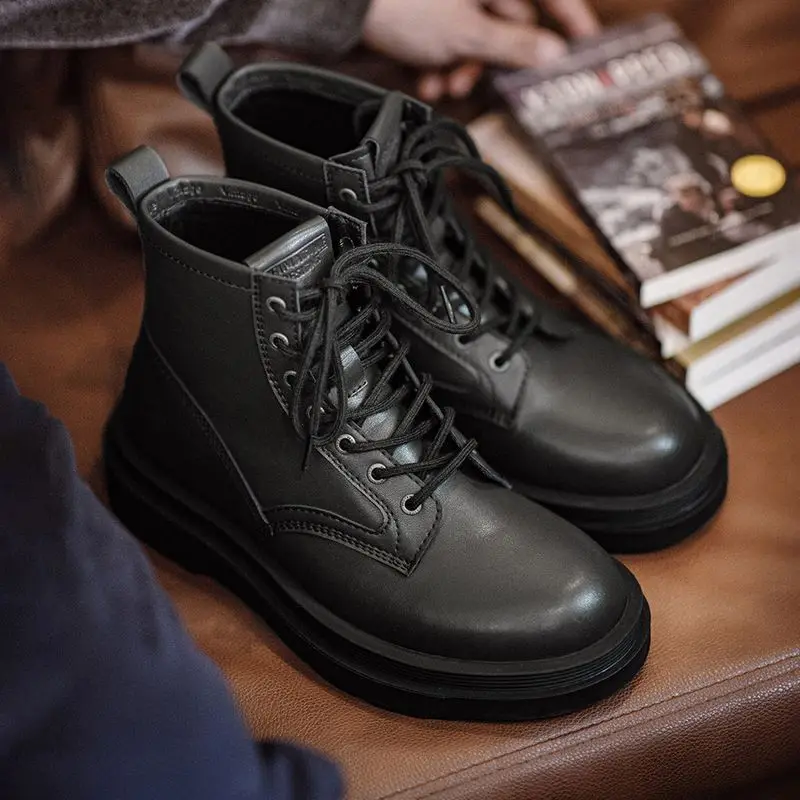Maden masculino retro estilo britânico preto botas de sola grossa versátil meados de bezerro botas de trabalho dedo do pé redondo sapatos de couro casuais para o outono
