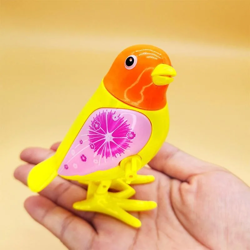 2024New Clockwork Toy Children's Cartoon Winding Creative Jumping Little Magpie Bird Animal Model Baby Gift