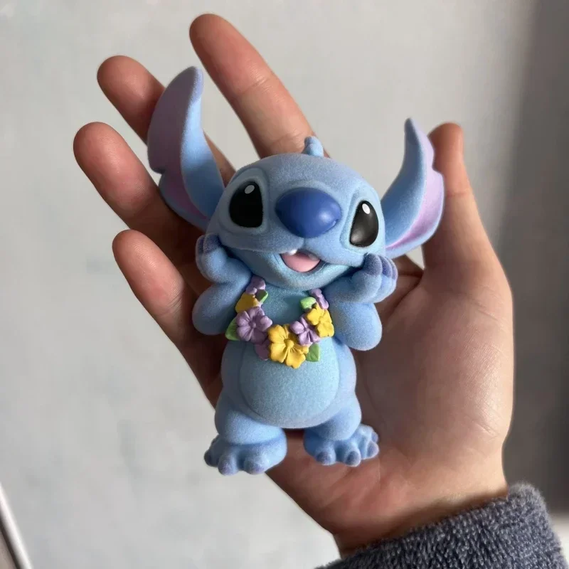 

Disney Stitch And Angel Couple Garage Kit Interstellar Baby Plucked Material Birthday Gift Desktop Collection Cute Kids Toy Gift