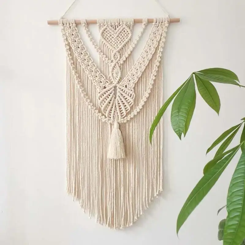 

Macrame Wall Hanging with Tassel Love Heart Pattern Cotton Woven Tapestry for Home Decor Bedroom Decoration Housewarming Gift