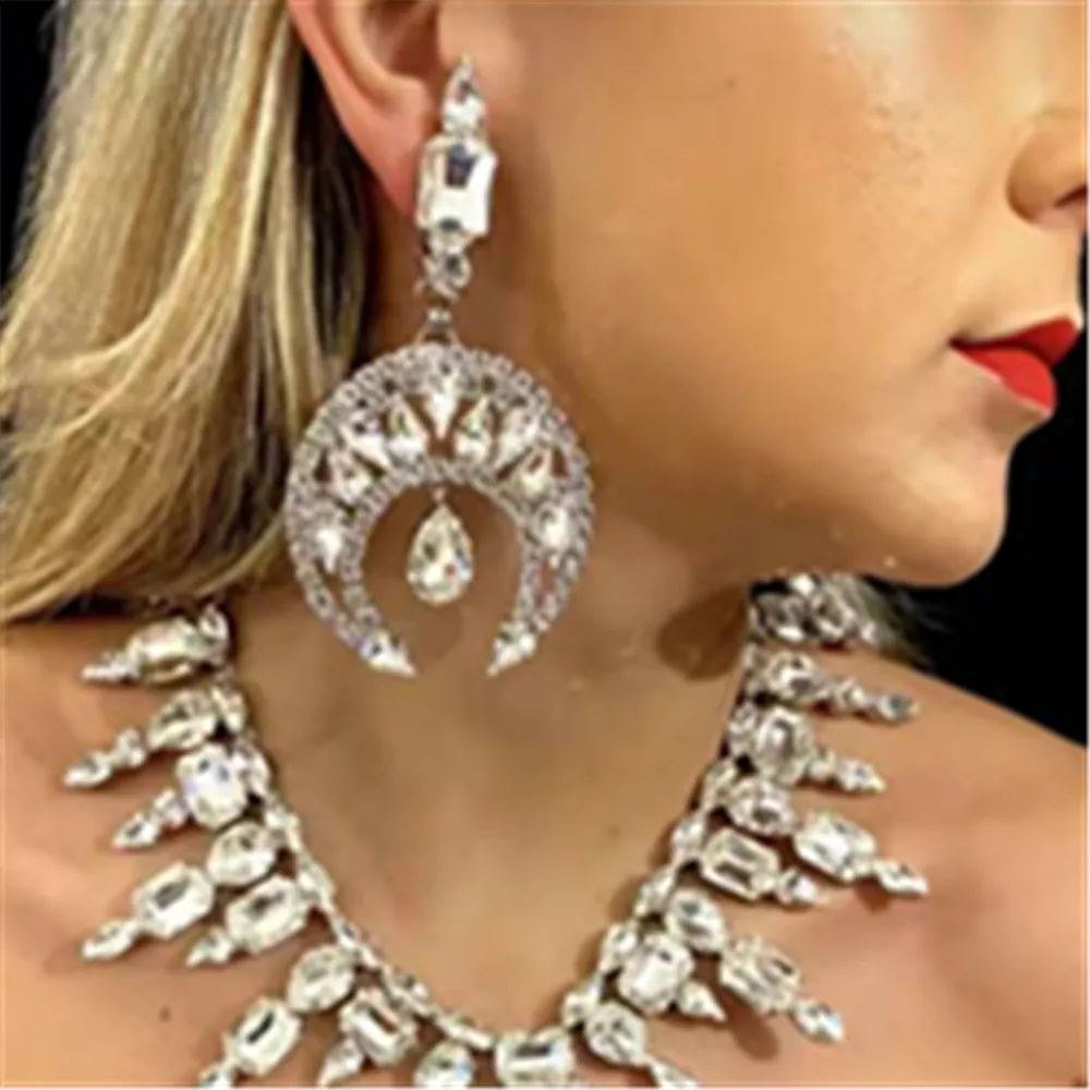 

Exaggerated Rhinestone Square Long Pendant Dangle Earrings Dinner Jewelry for Women Shiny Crystal Charm Moon Shape Drop Earrings