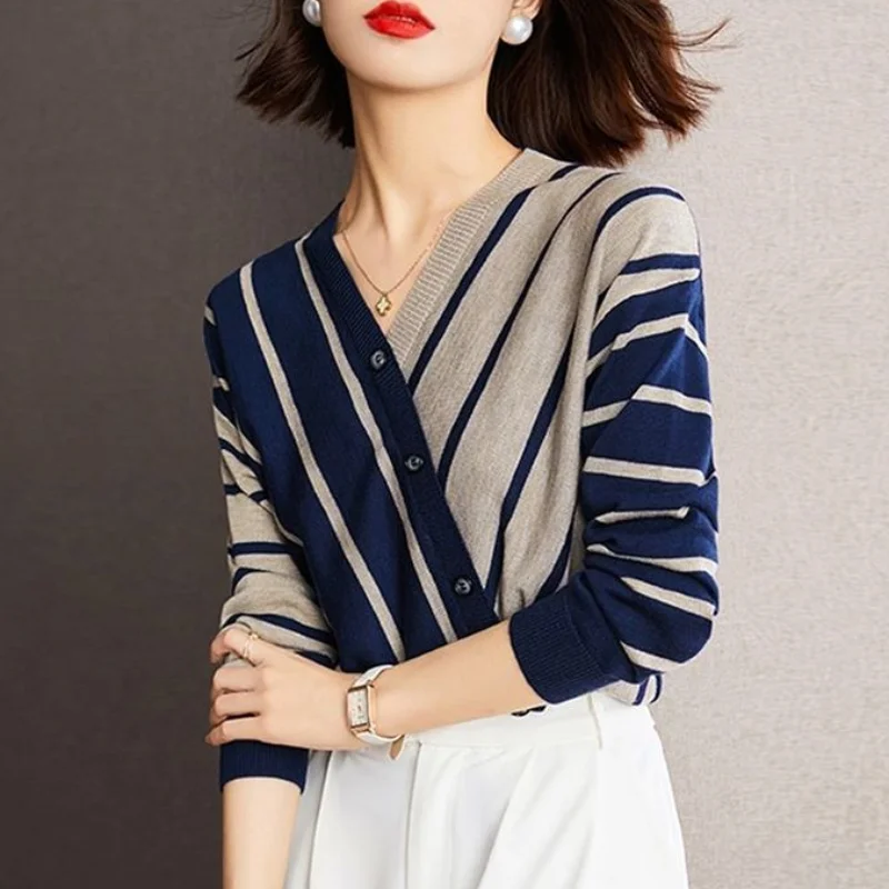 2023 Autumn and Winter New Elegant and Versatile Temperament Women\'s Clothing Splice Button V-Neck Long Sleeve Stripe Pullover