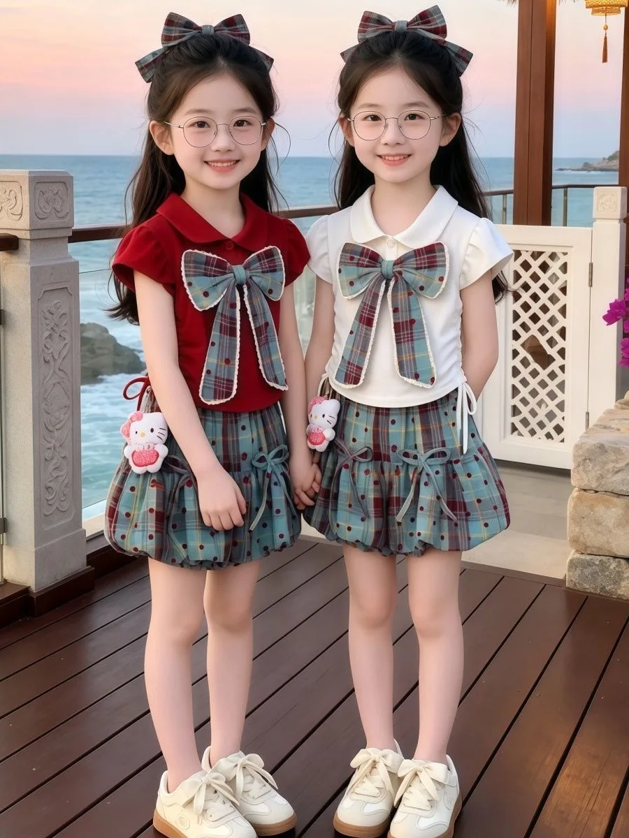 

Trendy Plaid Two-Piece Set with Drawstring Top And Bow Shorties for Girls Spring Summer Fashionable Checkered Outfit for Kids
