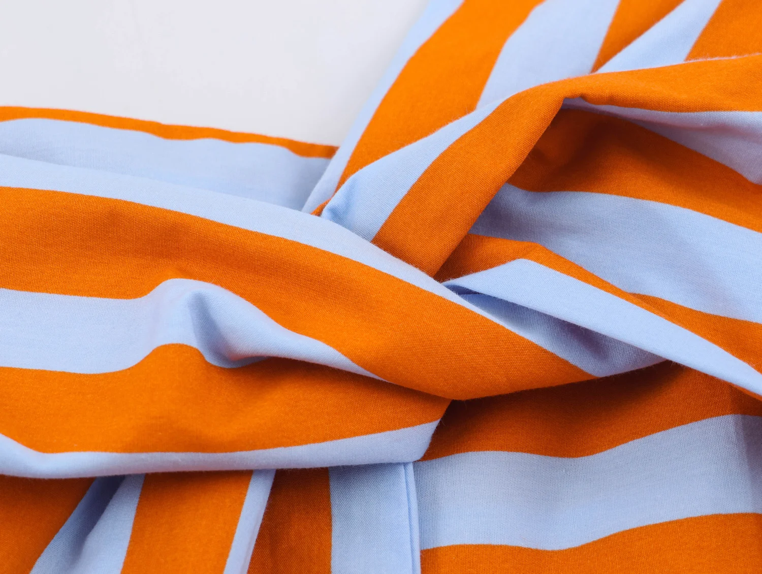 2026 Damen Gestreiftes Sling-Maxikleid, Elegantes Ärmelloses Loses Partykleid, Modisches Sexy Off-Shoulder Strand- und Urlaubskleid – Detail 6