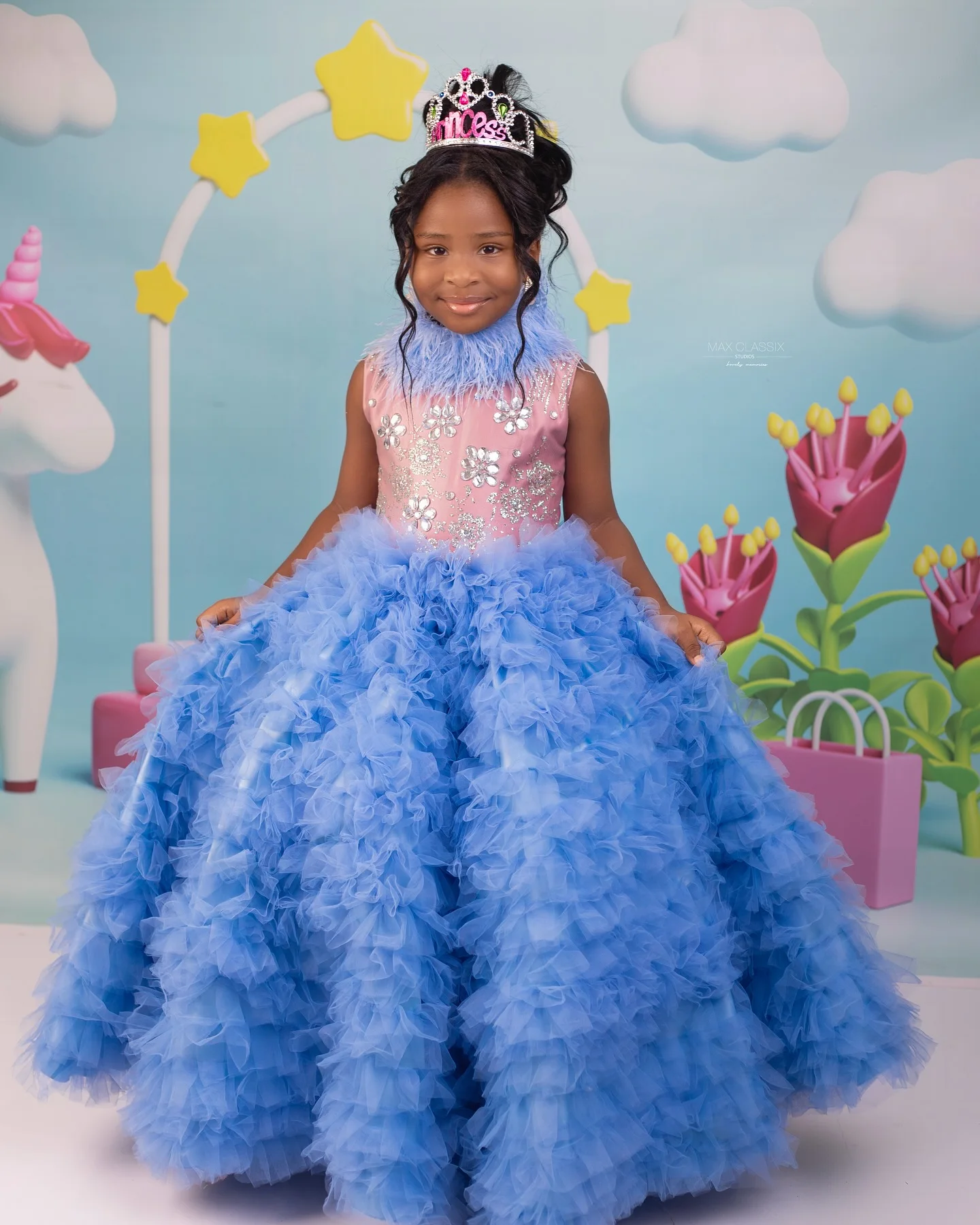 Luxury Feather Flower Girl Dresses Crystal High Neck Puffy Skirt Tiered Tulle Ruffles Prom Birthday Dresses for Little Kids