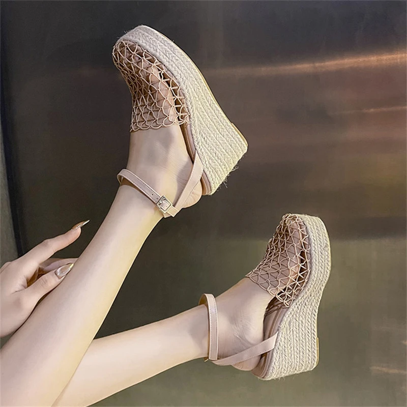 

Летние женские сандалии Aneikeh на платформе с вырезами и сеткой, модные, с толстой подошвой из джута и ремешками с пряжками