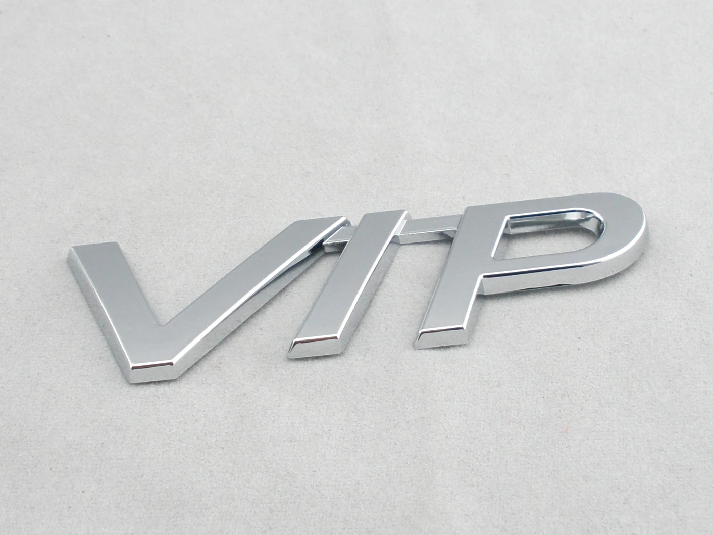 3D luxury  club VIP auto emblem badge sticker car decoration for tesla BMW mercedes audi volkswagen  peugeot ford toyota honda