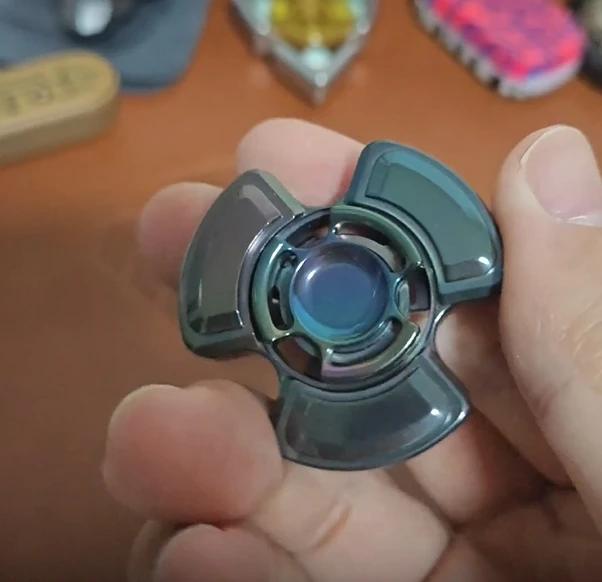 

Used EDC QEDC Zirconium Rainbow Source Mini spinner Fingertip gyroscope Decompression toys