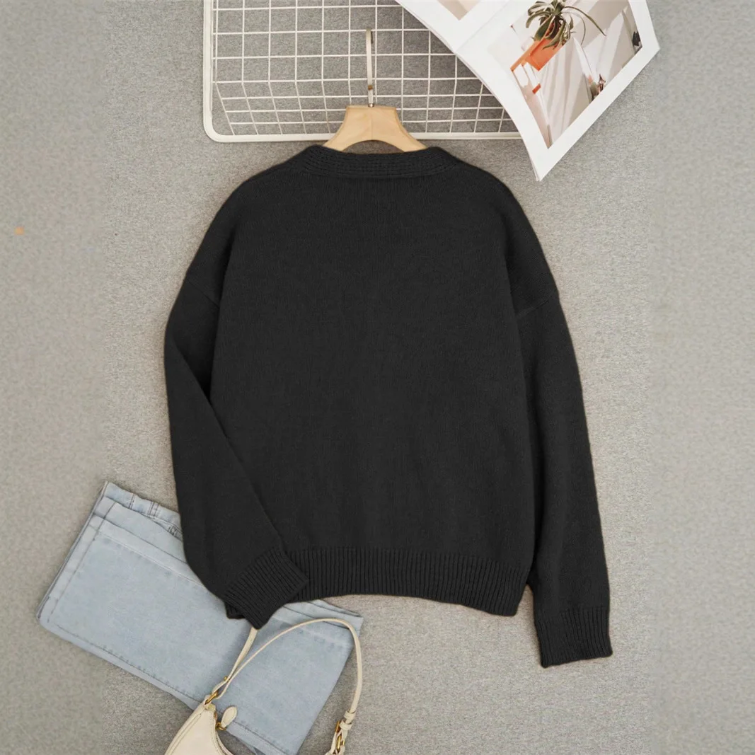 2025 الخريف والشتاء أزياء الشارع الخامس الرقبة الحيوان نمط تصميم تحسس سترة محبوكة سترة #2