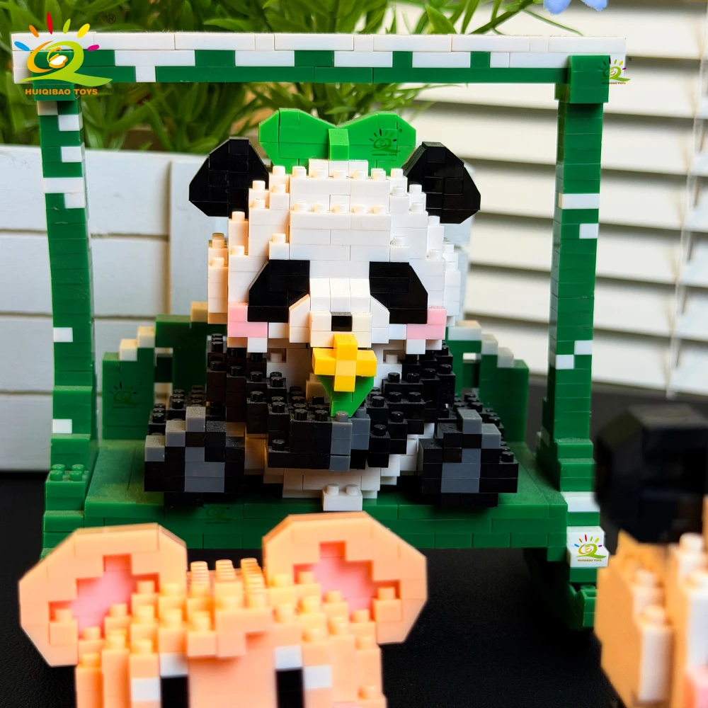 HUIQIBAO Mini Cute Panda Mouse Micro Building Blocks 3D Animal Diamond Model Bricks DIY City Construction Toys for Adult Gift - view 5