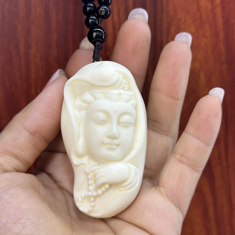 

Ivory Nut Carved Beads Guanyin Bodhisattva6*3.5*3cmBead Necklace Pendant Plate Play Crafts Crafts Hand Pieces