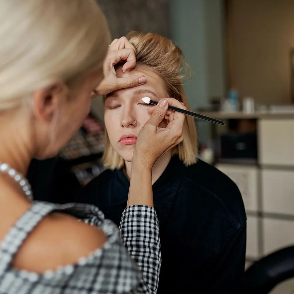 conjunto-de-3-pinceis-de-sombra-de-silicone-premium-leves-e-portateis-para-maquiagem-dos-olhos-feminina-uso-diario-viagem-casamento-e-performance