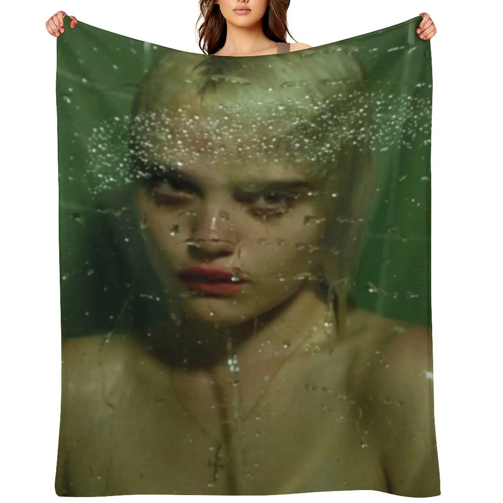 

Sky Ferreira - Night Time, My Time Throw Blanket Weighted Luxury Throw Soft Plaid Single Blankets