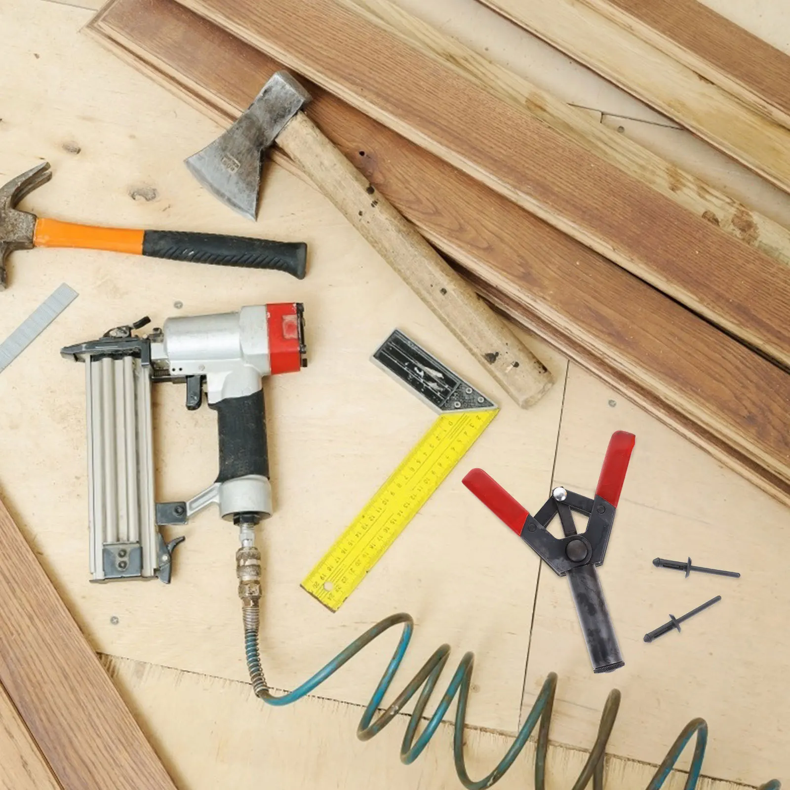 เครื่องย้ำหมุดสีดำ 1 ชุด ดีไซน์ตามหลักสรีรศาสตร์ ใช้งานมือเดียว พร้อมหมุดโพลี 40 ตัว เหมาะสำหรับงานตกแต่งรถยนต์