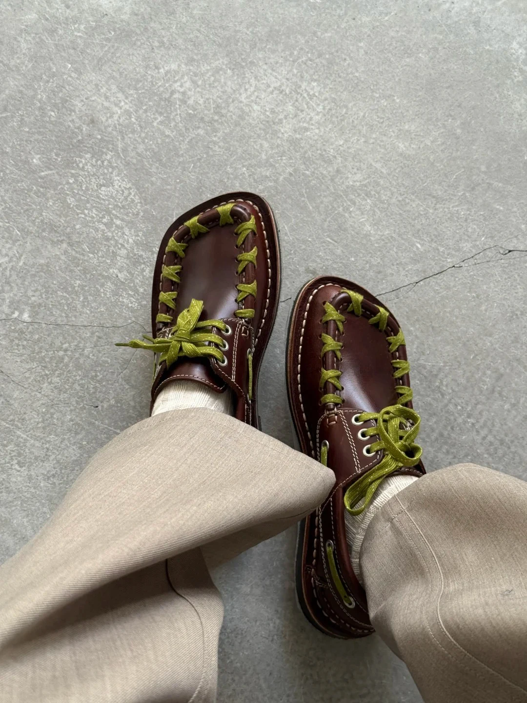 

Unisex Thin Sole Boat Shoes British Style Retro Leather Flats Commuter Versatile Shoes Casual Leather Shoes for Men And...