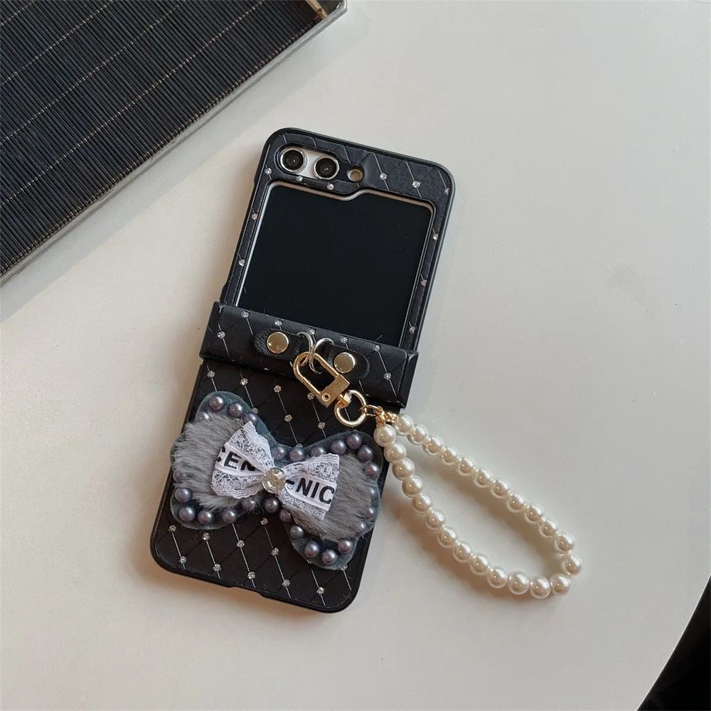 Etui na telefon 3D Glitter Diamond Rhinestone Cute Bowknot Wrist Strap do Samsung Galaxy Z Flip 6 5 4 3 Flip6 Flip5 Flip4 Flip3 5G