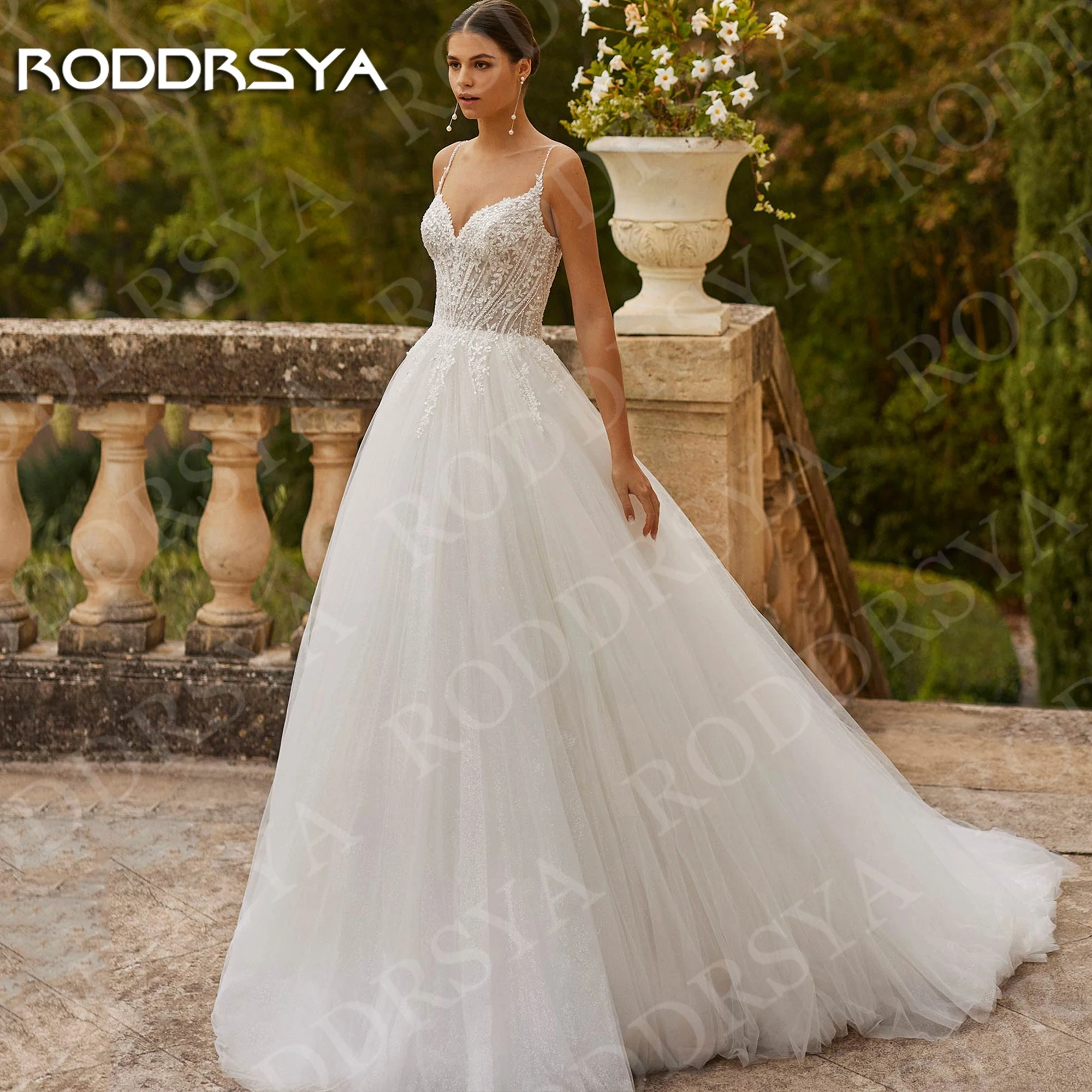 

RODDRSYA Wedding Dresses Romantic Lace Appliques V Neck Spaghetti Straps Tulle Bridal Dress Open Back Customized Sleeveless 2026