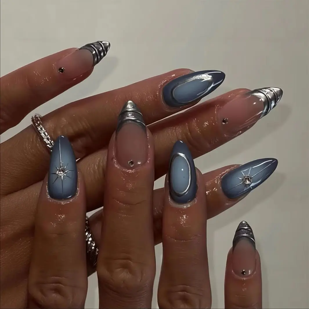 

24 шт., миндалевидные накладные ногти средней длины, синие, милые, крутые, французские, серебряные, с головкой, стиль, накладные ногти, носимые модные накладные ногти, набор кончиков ногтей