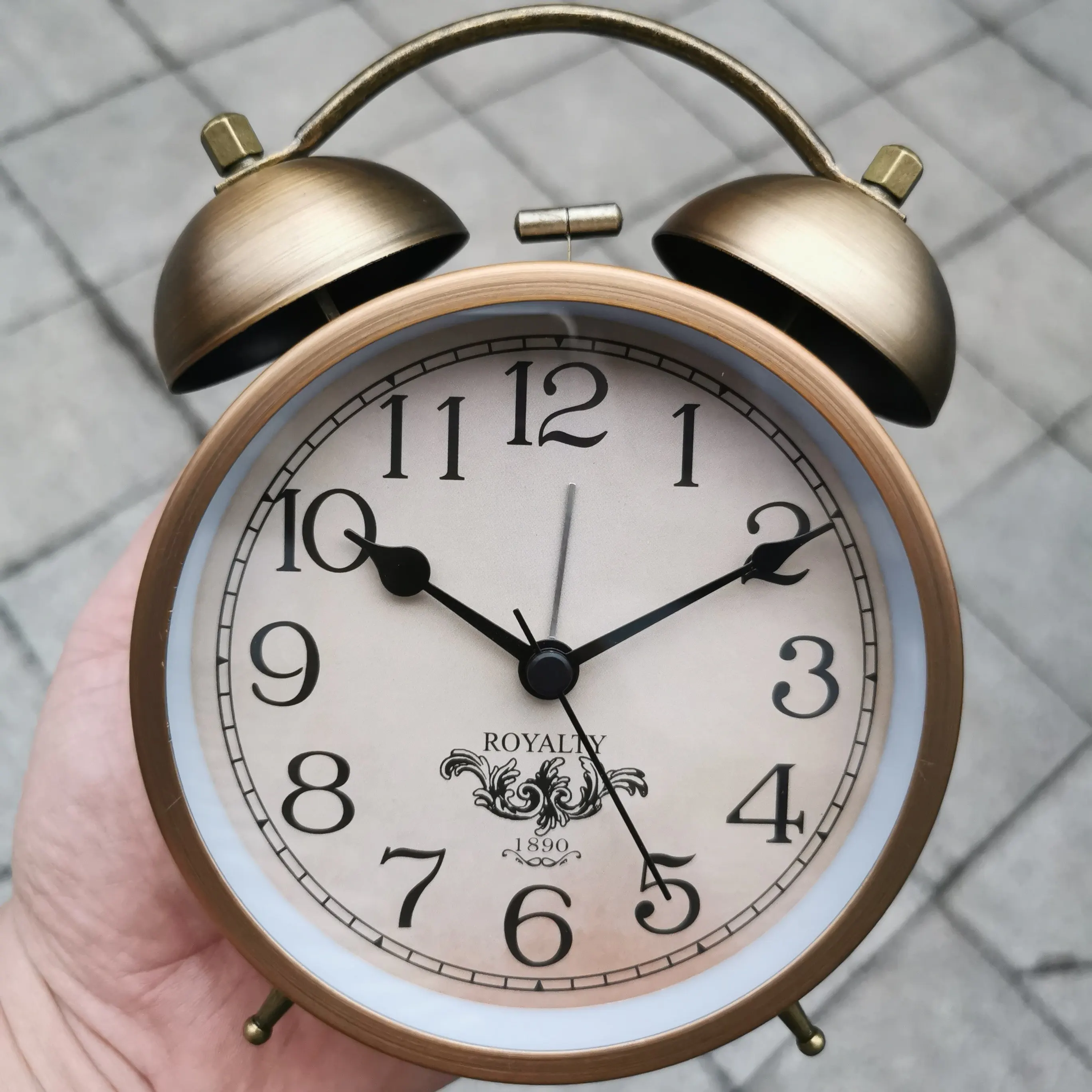 Metal Retro Bell Alarm Clock Desk Clock Silent Clock, Difficult To Get Up Bedside Decorative Clock European Style Student Elders