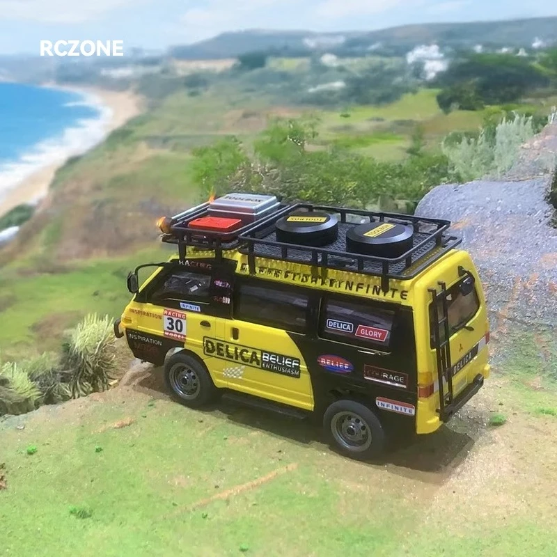 Samochód symulacyjny RC 4WD 1:24 Mitsubishi Delica model ciężarówki RTR profesjonalny zmodyfikowany model zabawki dla chłopców i dziewcząt