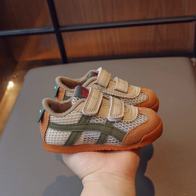 

children's Forrest Gump shoes spring new children's shoes Korean version grinding sticker men's and women's casual single shoes